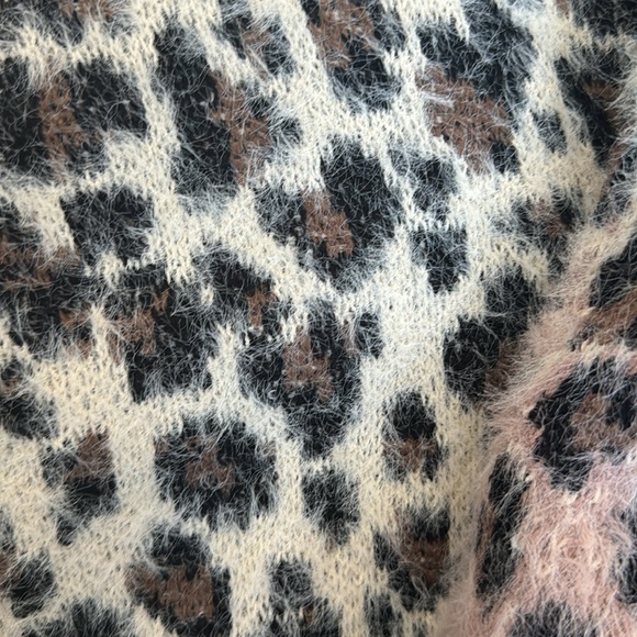 Time & Tru sweater. - Picture 4 of 4